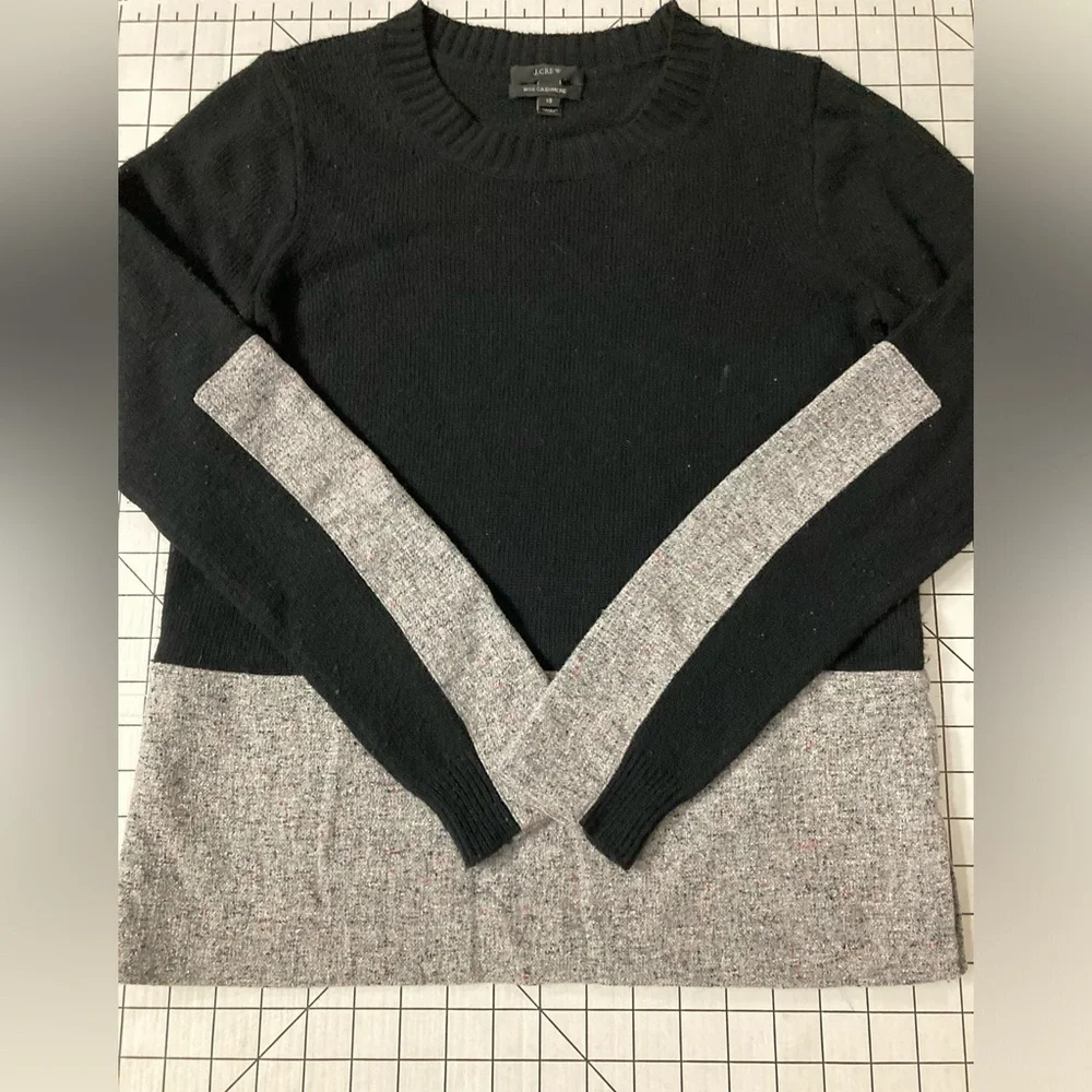 J. Crew with Cashmere Women’s Size‎ XS Black/Grey Sweater